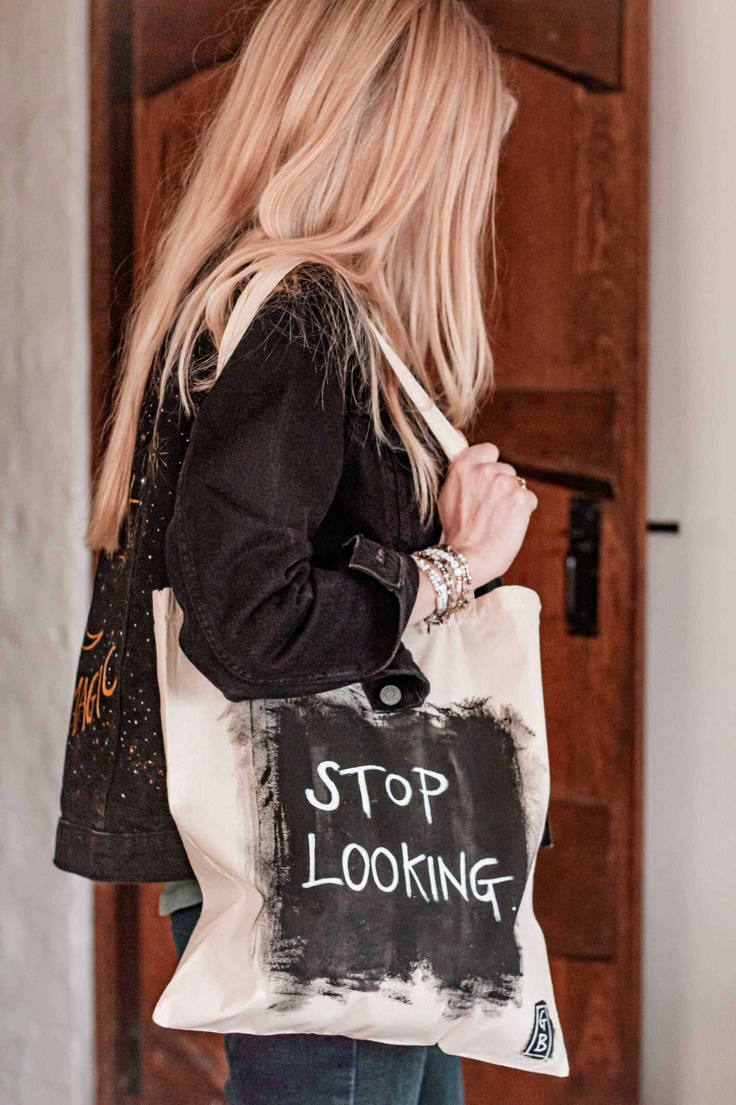 ‘Stop looking’ cotton Tote bag